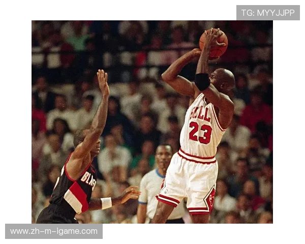 迈克尔乔丹的传奇人生与篮球王朝的辉煌崛起及永恒影响力解析