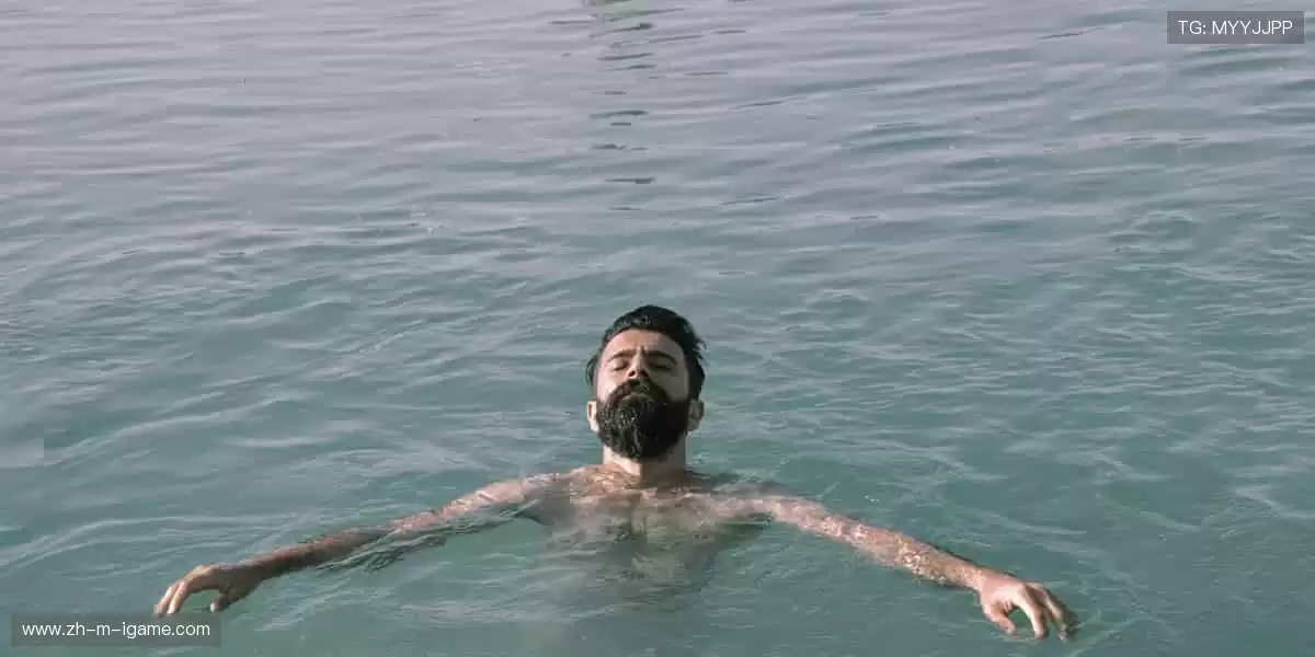 一键下单,即刻拥有!🛒 正版周边,为偶像打 call 的仪式感拉满!